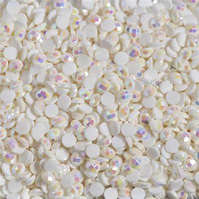 BOITE DE DIAMOND DOTZ A COLLER 2.8 MM - 12 G - BLANC EFFET AB 