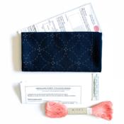 KIT INITIATION SASHIKO HANAFUKIN 202 TISSU 33x66 CM + AIGUILLE + FIL 