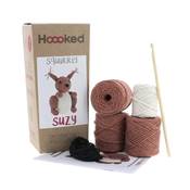 KIT AMIGURUMI HOOOKED - SUZY L'ECUREUIL - BRICK