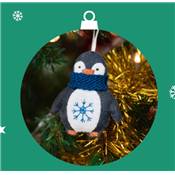 CREATIONS DE NOEL EN FEUTRINE - 24 DECORATIONS FEERIQUES