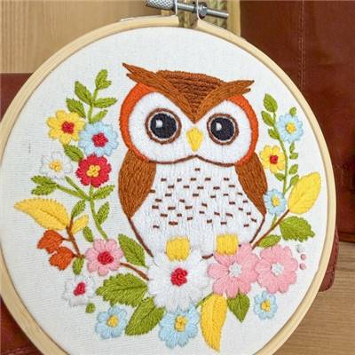 KIT BRODERIE AVEC TAMBOUR 15 CM - CHOUETTE FLEURIE