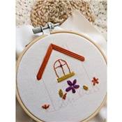 FRENCH'KITS - BRODERIE DÉCORATIVE - MAISON FLEURIE