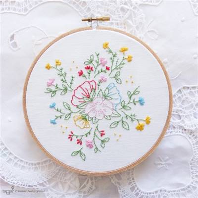 BOUQUET OF FLOWERS - KIT BRODERIE 21X21CM - TAMBOUR NON INCLUS