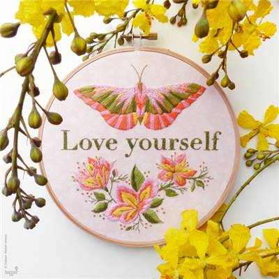LOVE YOURSELF - KIT BRODERIE 21X21CM - TAMBOUR NON INCLUS