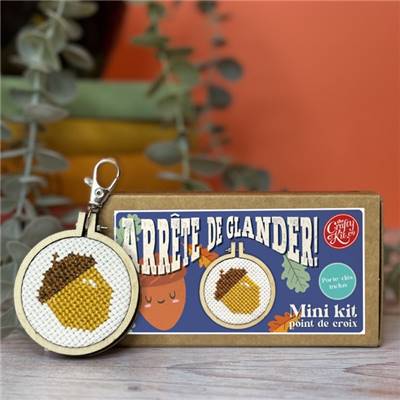 MINI KIT POINT DE CROIX - ARRETE DE GLANDER !