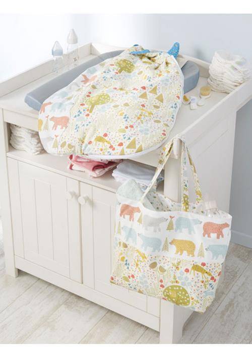 Le Grand Livre De La Couture Pour Bebe 72 Creations Faciles Le Grand Livre De La Couture Pour Bebe 72 Creations Faciles