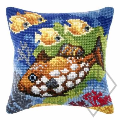 COUSSIN PT DE CROIX EN KIT 40 X 40 CM - LES POISSONS 1