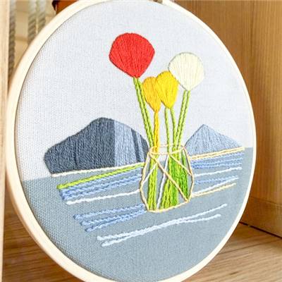 KIT BRODERIE AVEC TAMBOUR 15 CM - HORIZON FLEURI