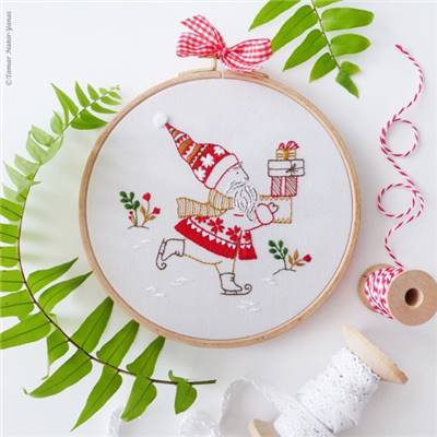 DASHING SANTA - KIT BRODERIE 21X21CM - TAMBOUR NON INCLUS - TAMAR NY