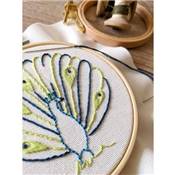 FRENCH'KITS - BRODERIE DÉCORATIVE - PAON