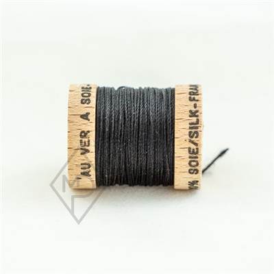 SOIE PERLEE - COL 100 - NOIR - BOBINE BOIS DE 16 METRES