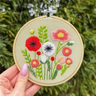 KIT BRODERIE AVEC TAMBOUR 15 CM - BOUQUET CHAMPETRE