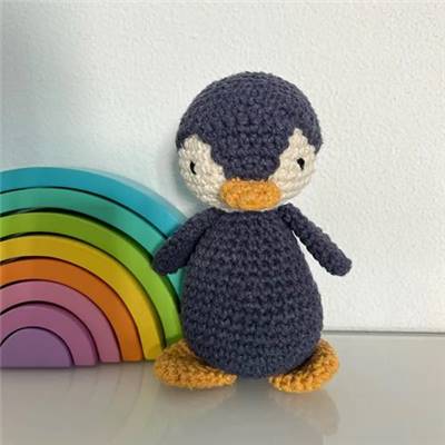 KIT AMIGURUMI HOOOKED - FROSTY LE PINGOUIN