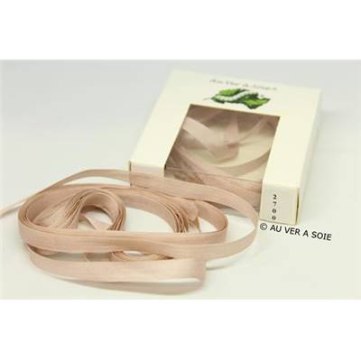 RUBAN DE SOIE A BRODER 4MM - COL 2700 - BOITE DE 3 M.