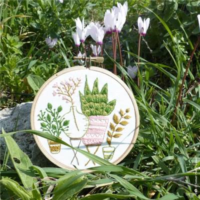 PINK & GREEN HOUSEPLANTS - KIT BRODERIE 16X16CM - TAMBOUR NON INCLUS