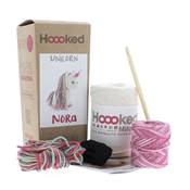 KIT AMIGURUMI HOOOKED - NORA LA LICORNE - ALMOND