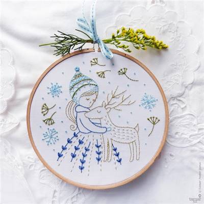 GOLDEN DEER - KIT BRODERIE 21X21CM - TAMBOUR NON INCLUS - TAMAR NY