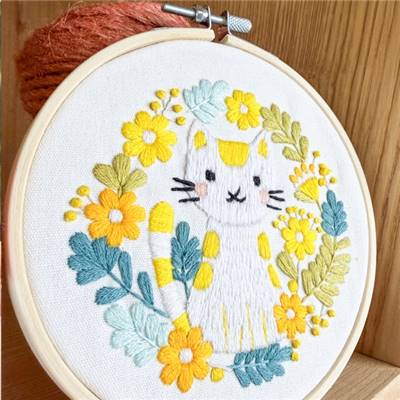 KIT BRODERIE AVEC TAMBOUR 15 CM - CHAT BOHEME