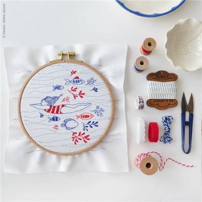 LITTLE SWIMMER - KIT BRODERIE 21X21CM - TAMBOUR NON INCLUS
