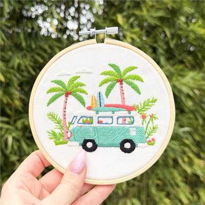 KIT BRODERIE AVEC TAMBOUR 15 CM - CALIFORNIA DREAM