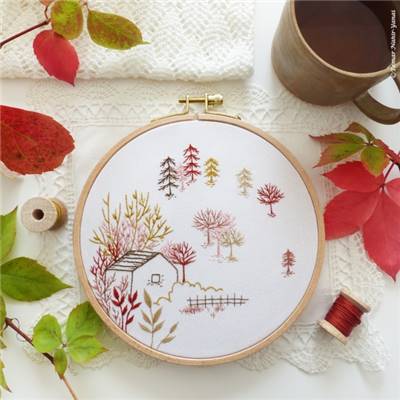 FOREST CABIN - KIT BRODERIE 21X21CM - TAMBOUR NON INCLUS - TAMAR NY