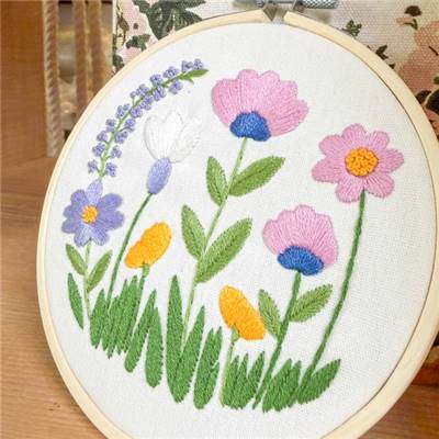 KIT BRODERIE AVEC TAMBOUR 15 CM - PRAIRIE PASTEL