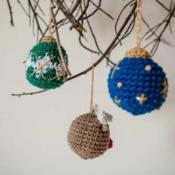 KIT AMIGURUMI HOOOKED - BOULES DE NOEL