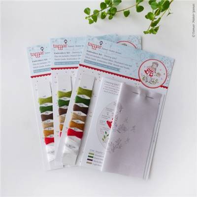 SNOWY GIRL - KIT BRODERIE 16X16CM - TAMBOUR NON INCLUS - TAMAR NY