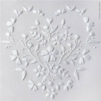 WHITE HEART - KIT BRODERIE 21X21CM - TAMBOUR NON INCLUS - TAMAR NY
