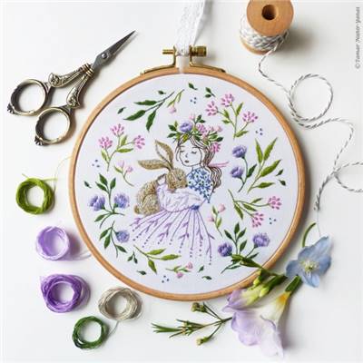 MY EASTER BUNNY - KIT BRODERIE 21X21CM - TAMBOUR NON INCLUS