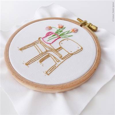 CHAIR AND TULIPS - KIT BRODERIE 16X16CM - TAMBOUR NON INCLUS-TAMAR NY