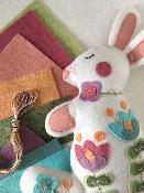 KIT FEUTRINE COUSSIN LAPIN FOLK ART